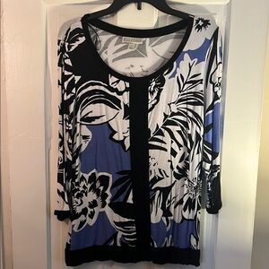 Women's Floral Top - Black, White, and Blue